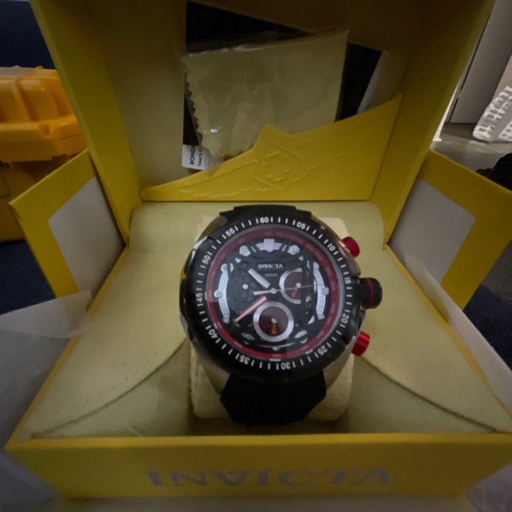 Invicta 32205 Hydromax 54MM Men's Hydromax Silicone Stainless Steel Watch